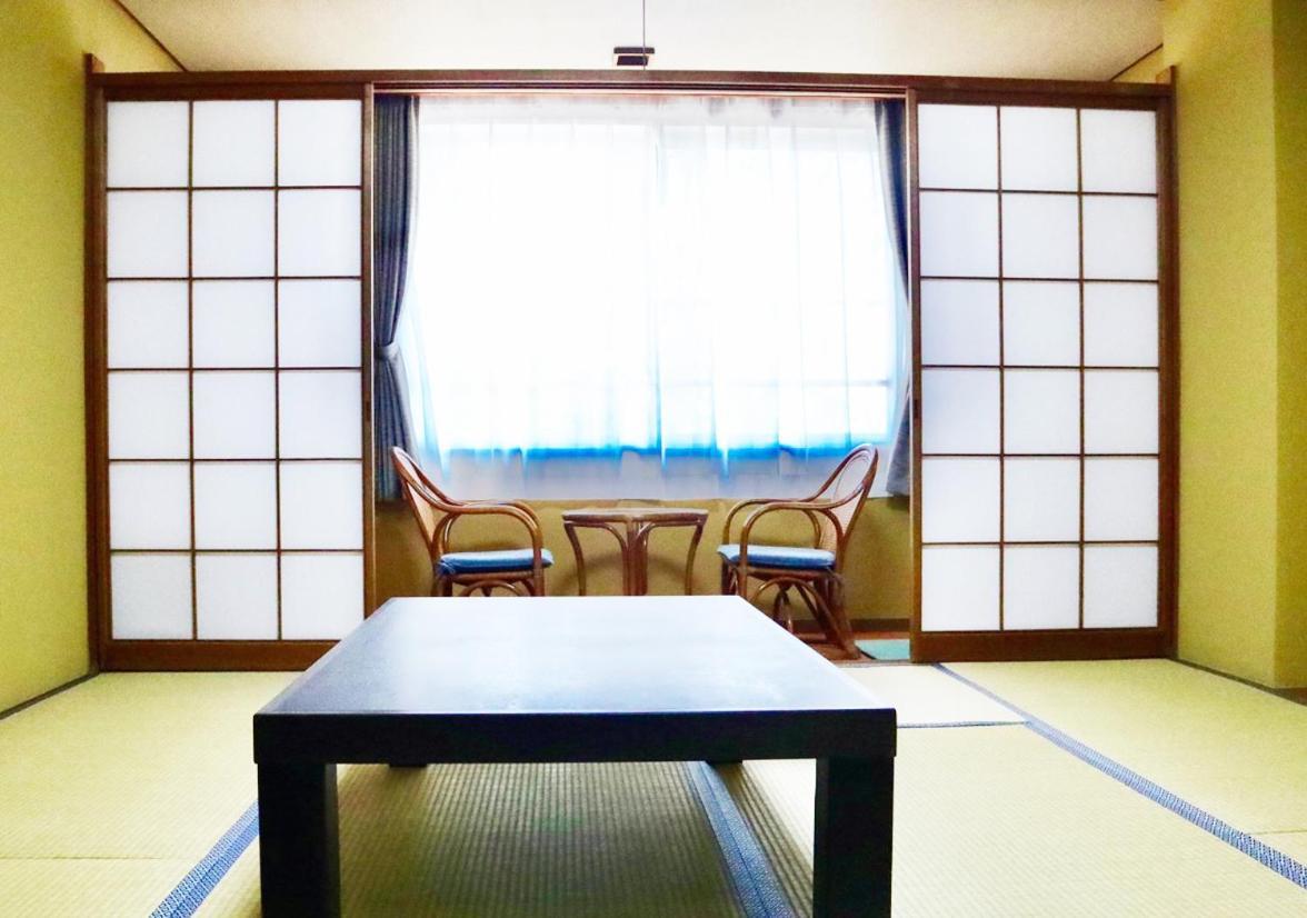 Atami Spring Terrace Hotel Esterno foto